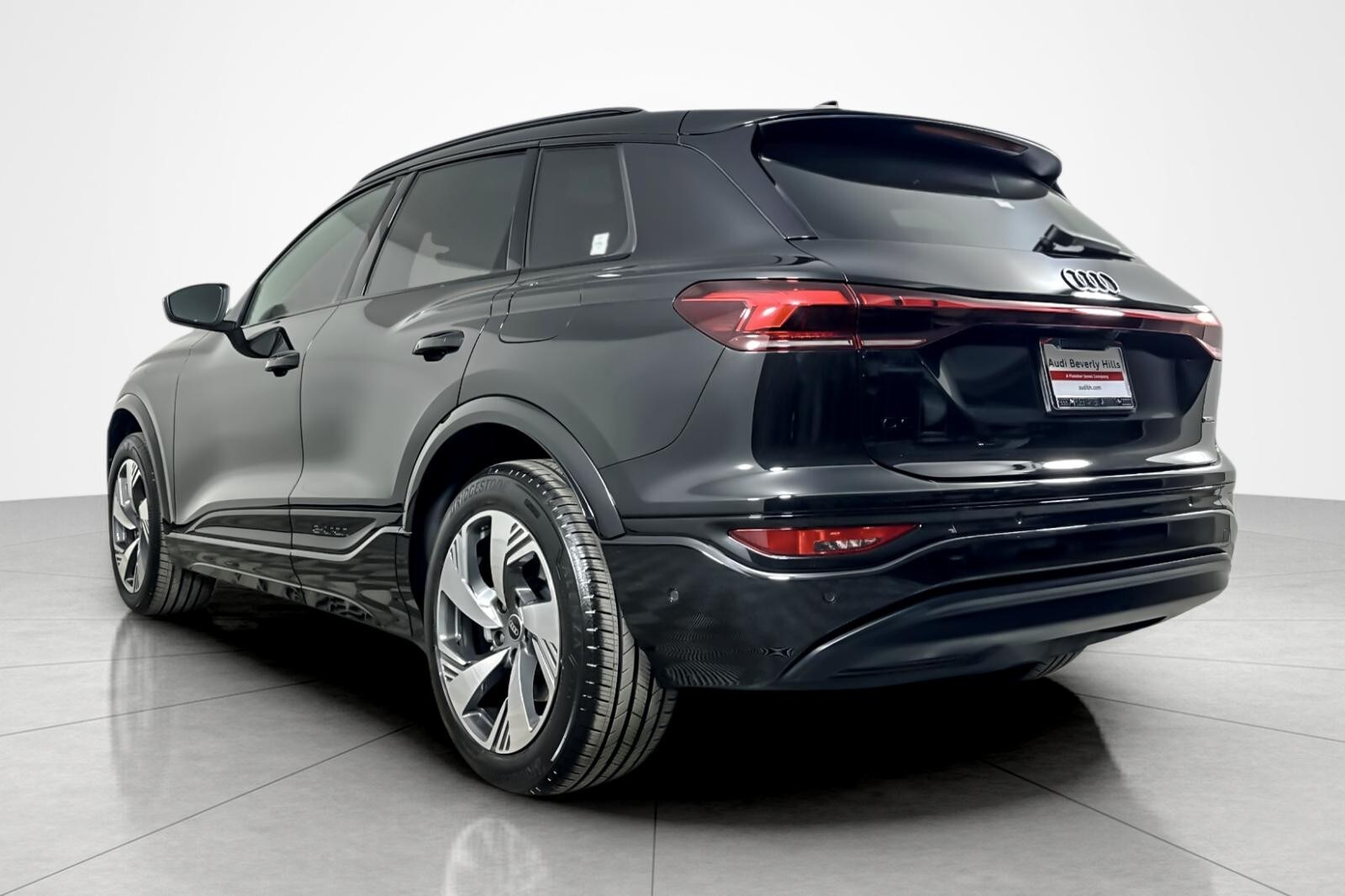 2025 Audi Q6 E-tron Premium Plus photo 3