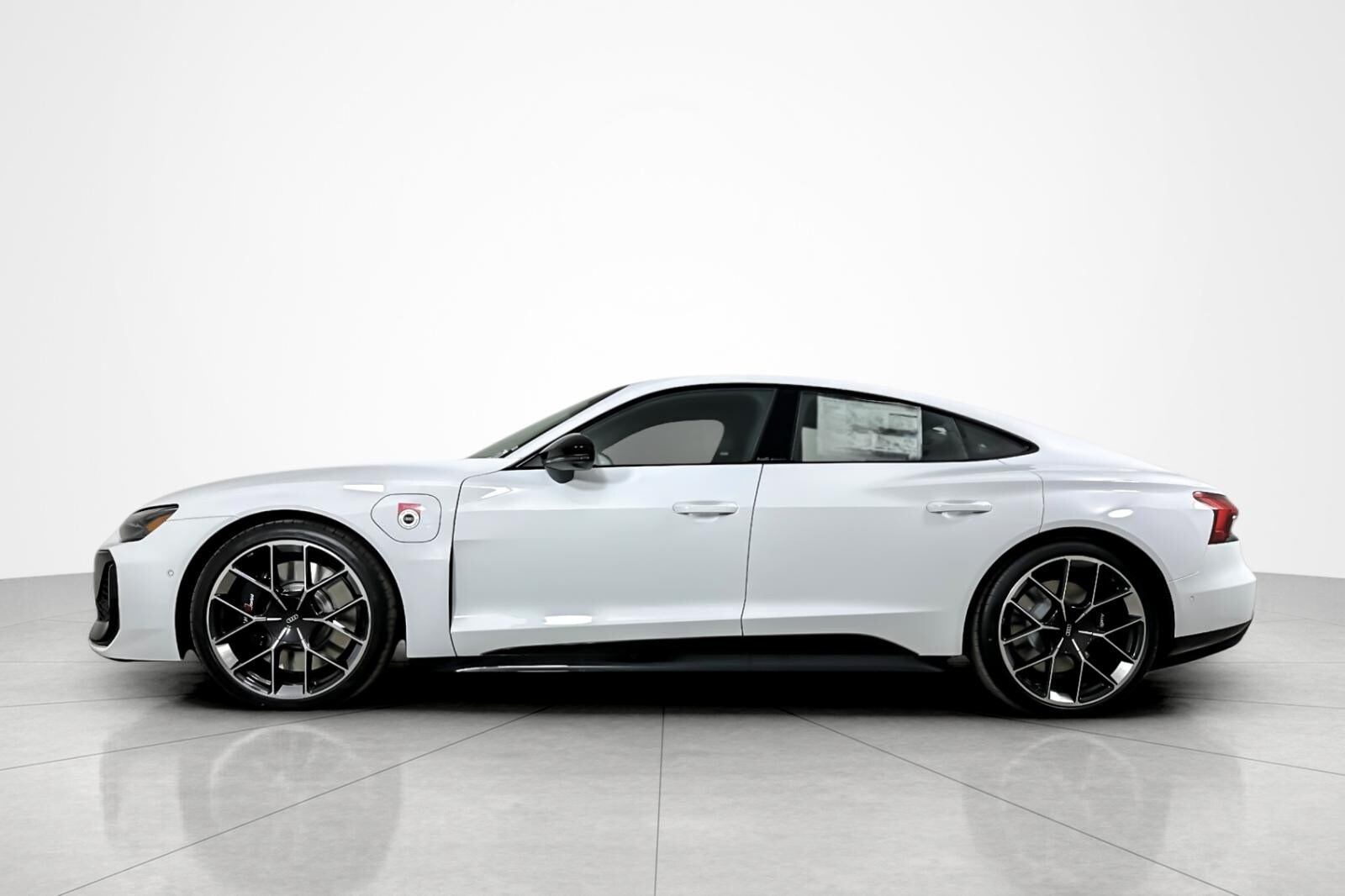 2025 Audi RS e-tron GT Base photo 3
