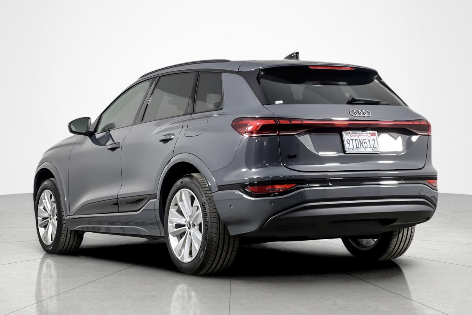 2025 Audi Q6 E-tron Premium photo 3
