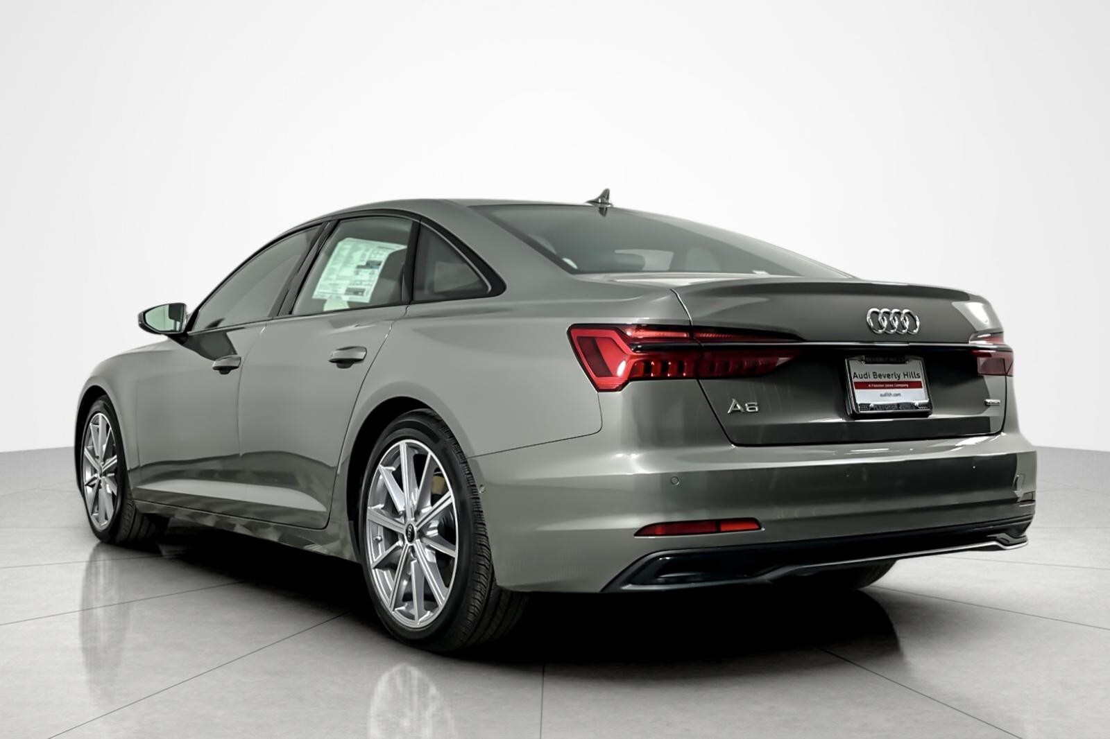 2025 Audi A6 Quattro Premium Plus photo 4