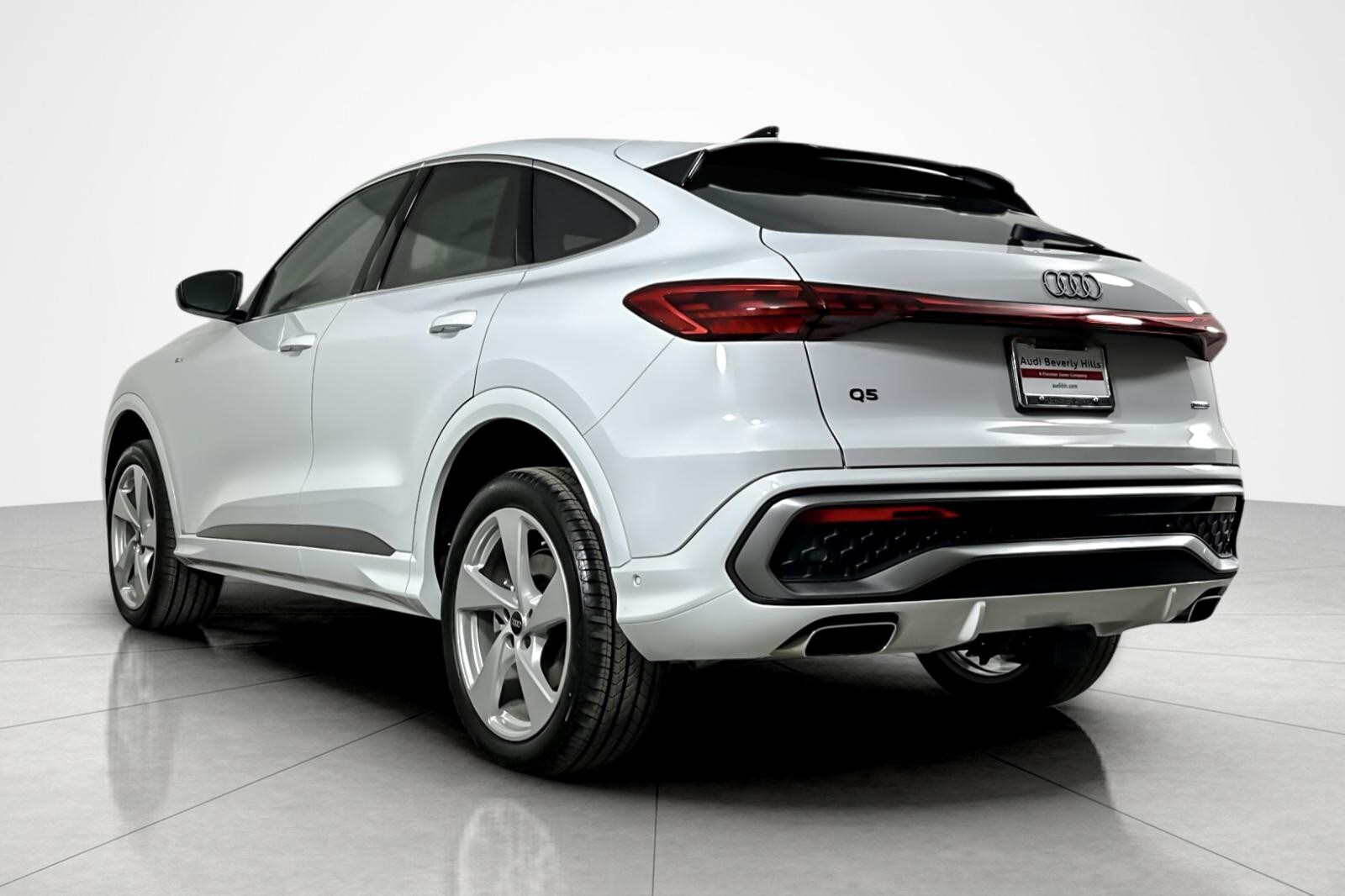 2025 Audi Q5 Sportback Premium Plus TFSI photo 4