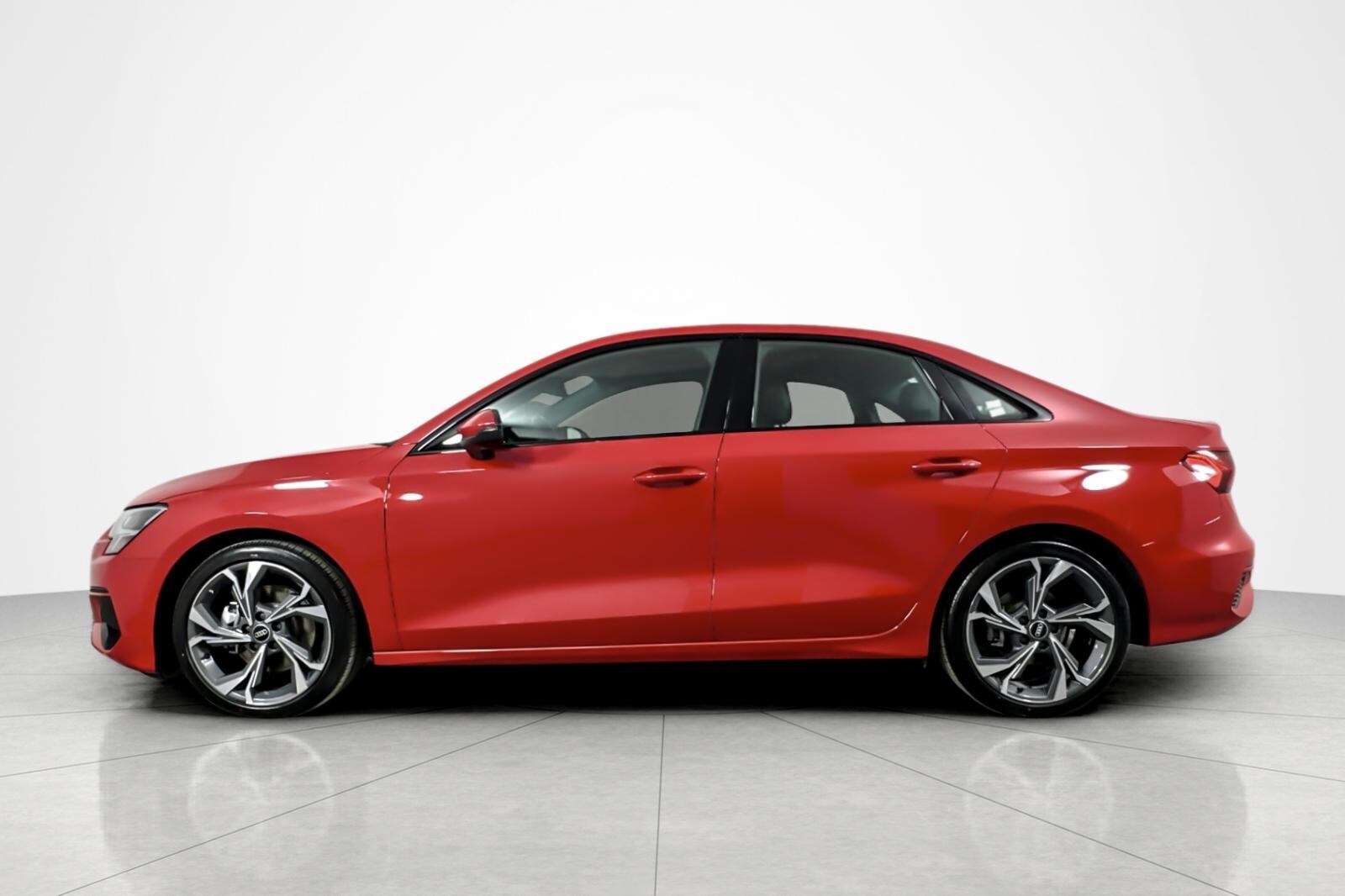 2022 Audi A3 Premium 40 TFSI photo 2
