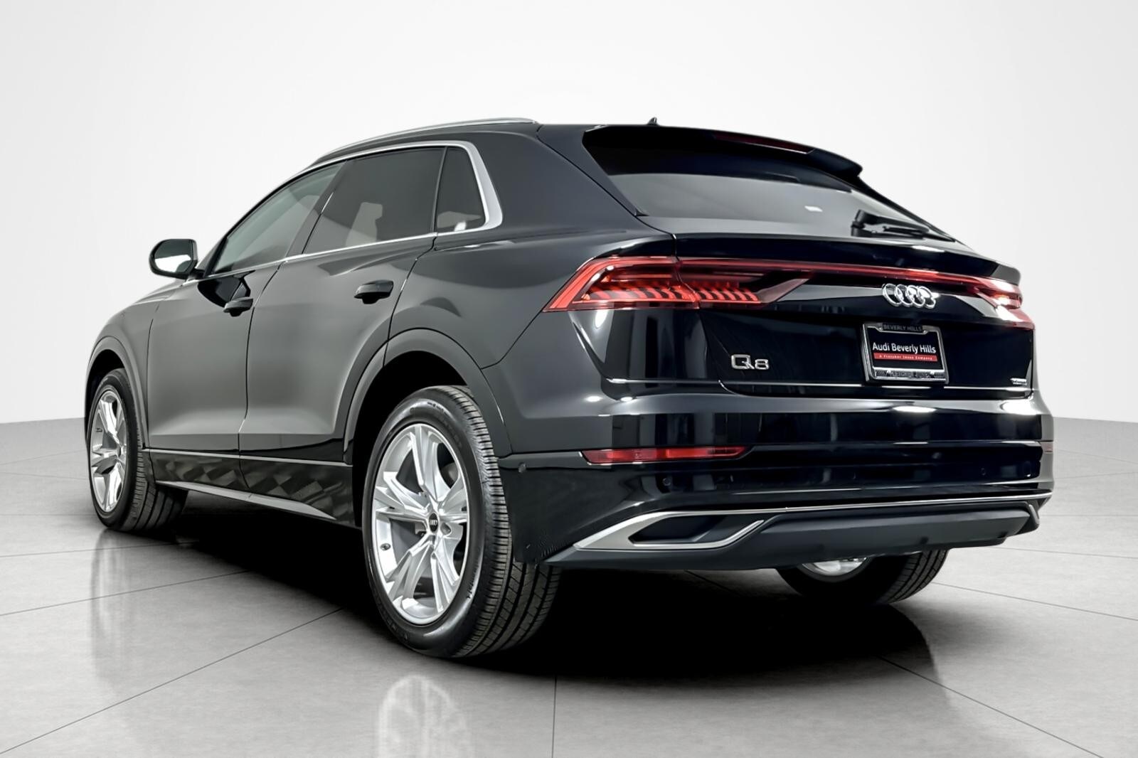2022 Audi Q8 Premium Plus 55 photo 3