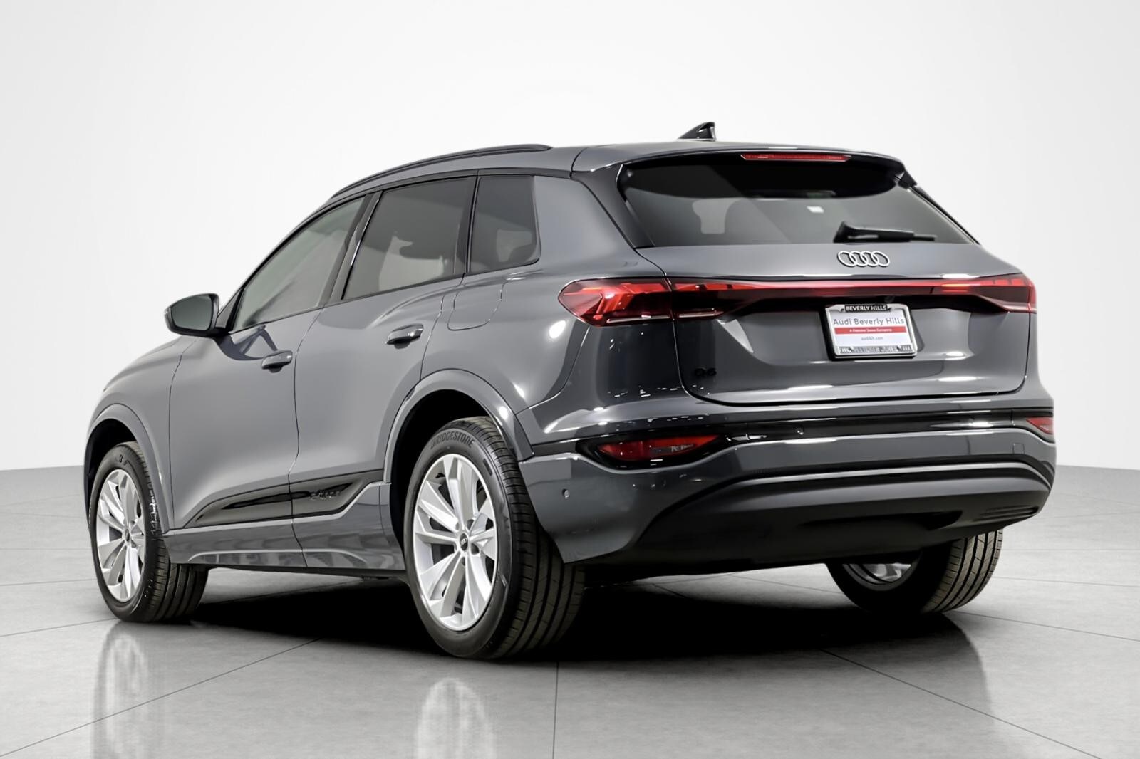 2025 Audi Q6 E-tron Premium photo 3