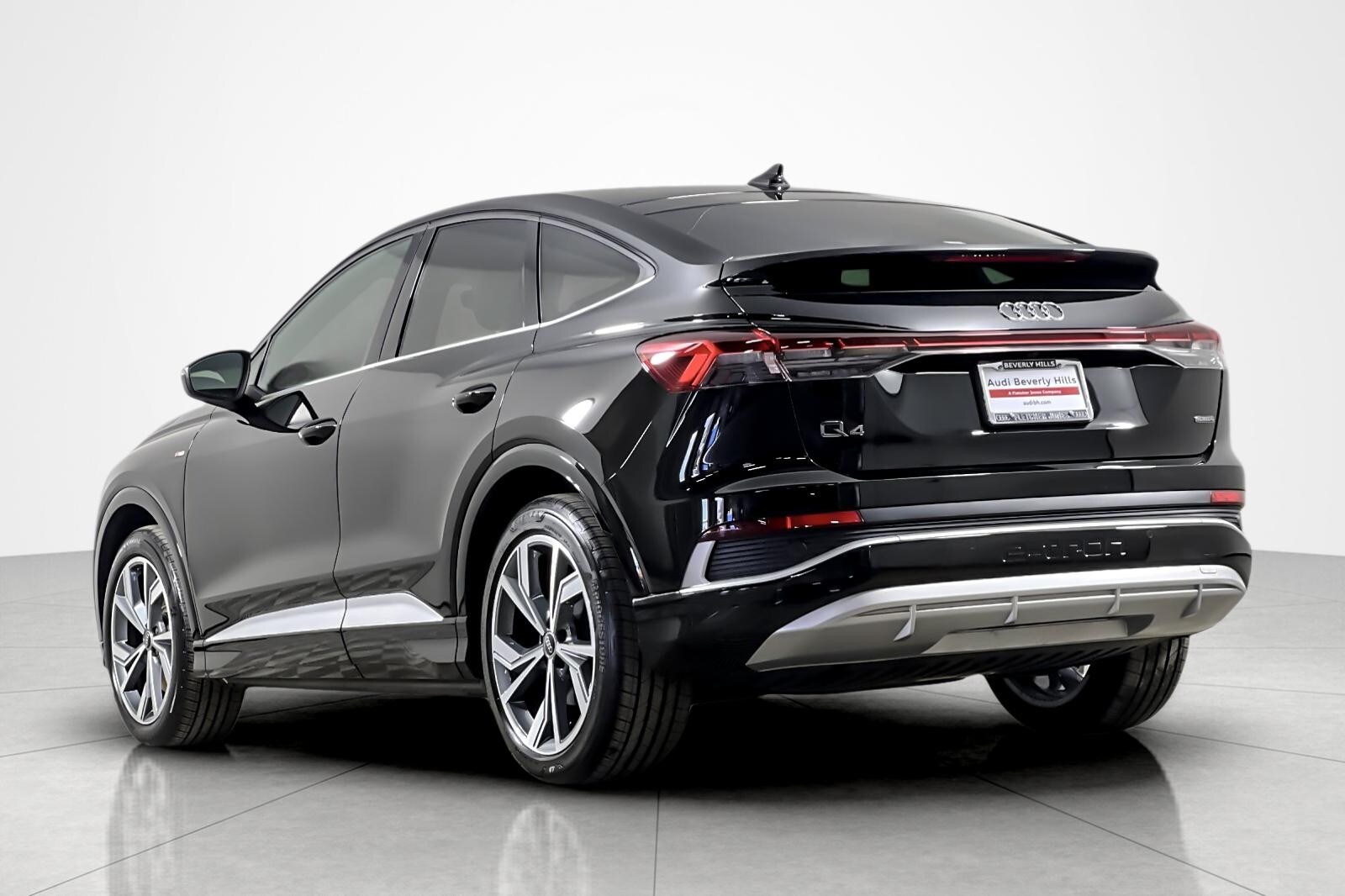 2025 Audi Q4 E-tron Sportback Premium 55 photo 3