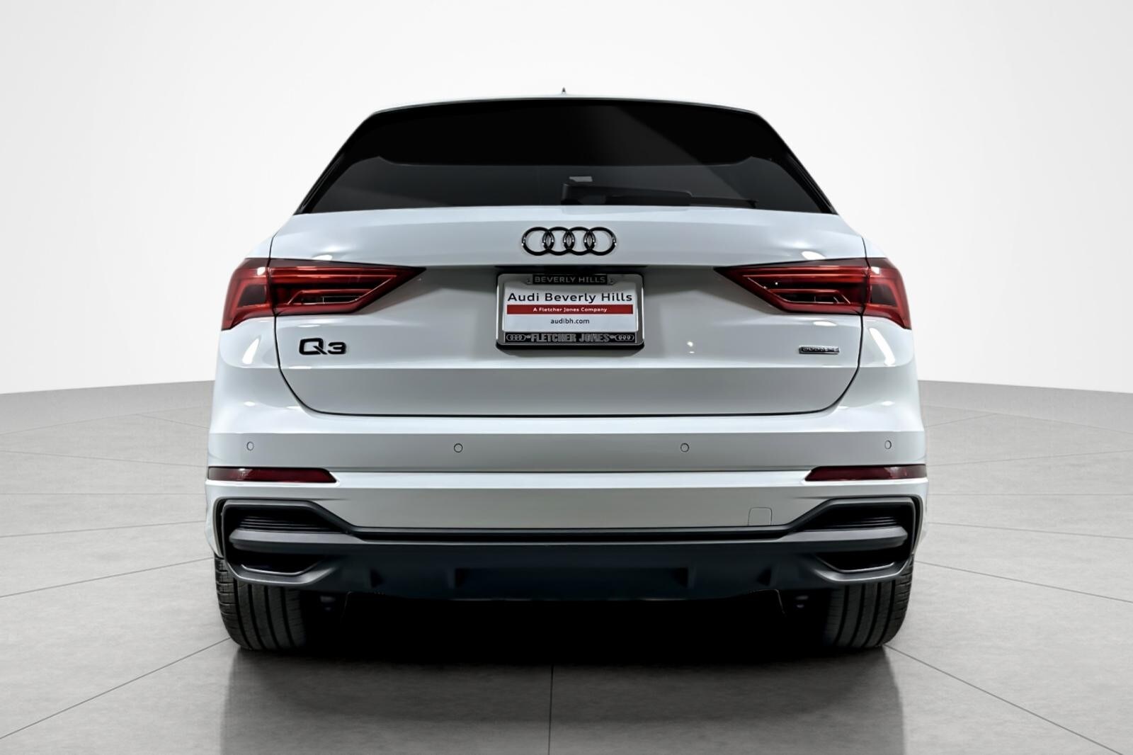 2025 Audi Q3 S line Premium 45 TFSI photo 4