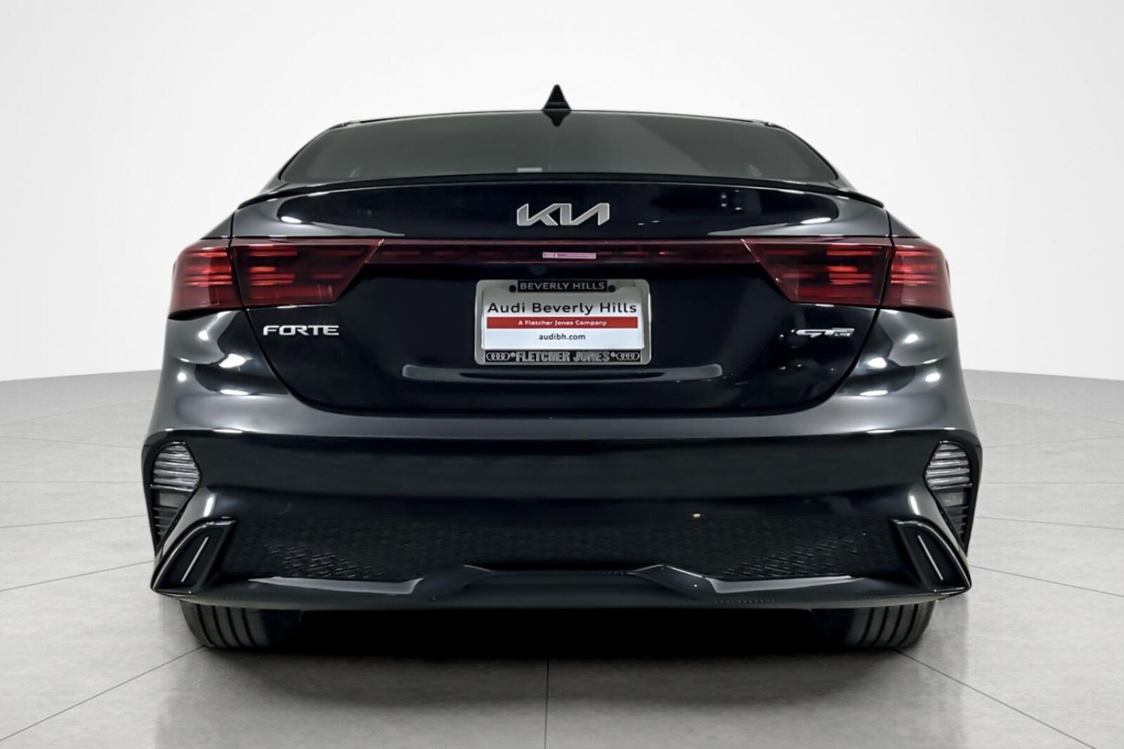 2023 Kia Forte GT-Line photo 3