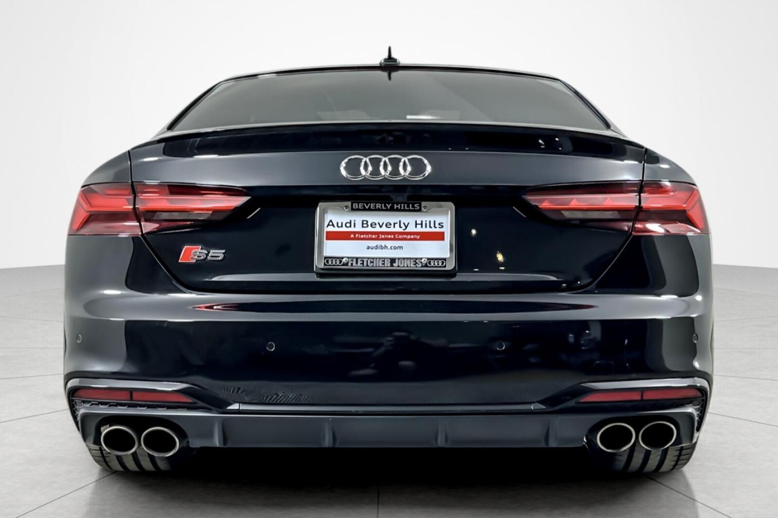 2022 Audi S5 Prestige photo 3