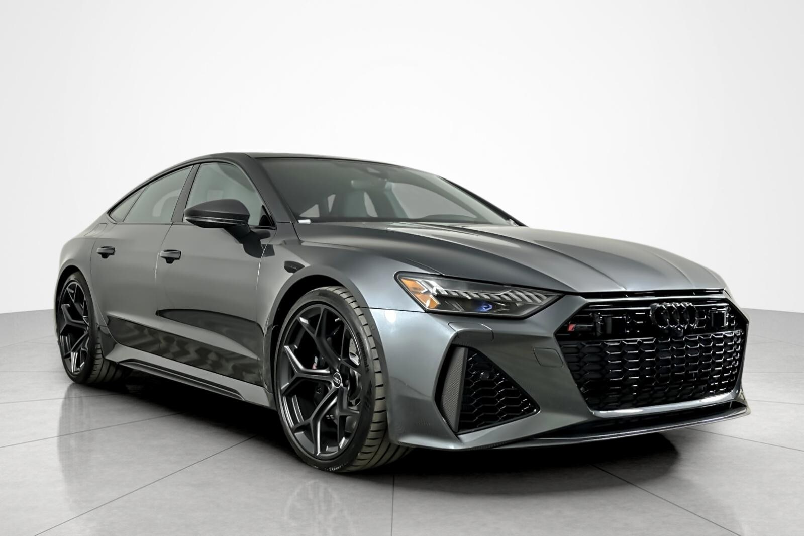 2025 Audi RS 7 Performance photo 2