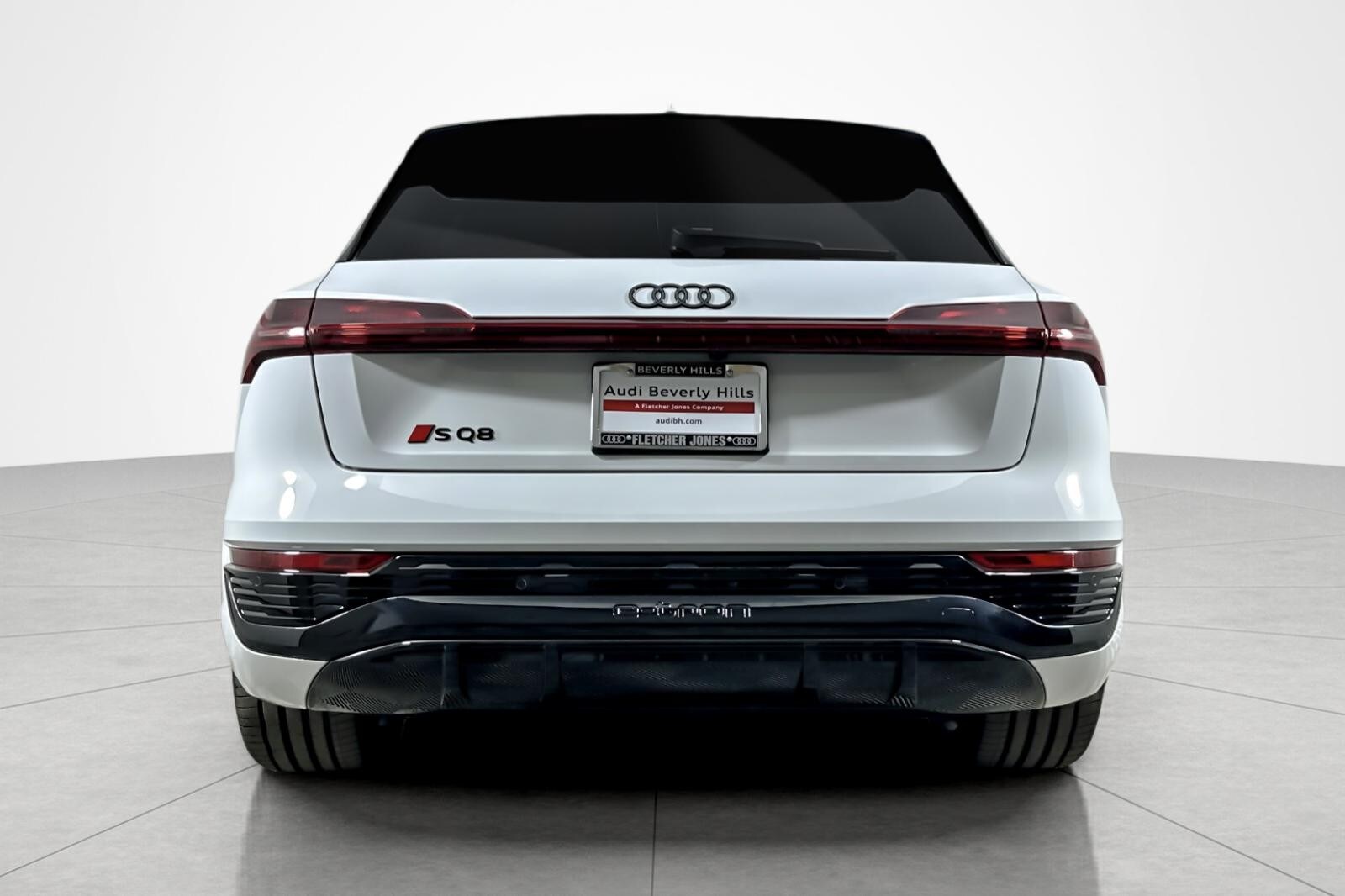 2024 Audi SQ8 Premium Plus photo 3