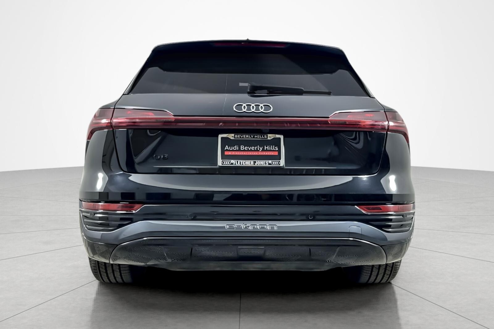 2024 Audi Q8 E-tron Premium Plus photo 4
