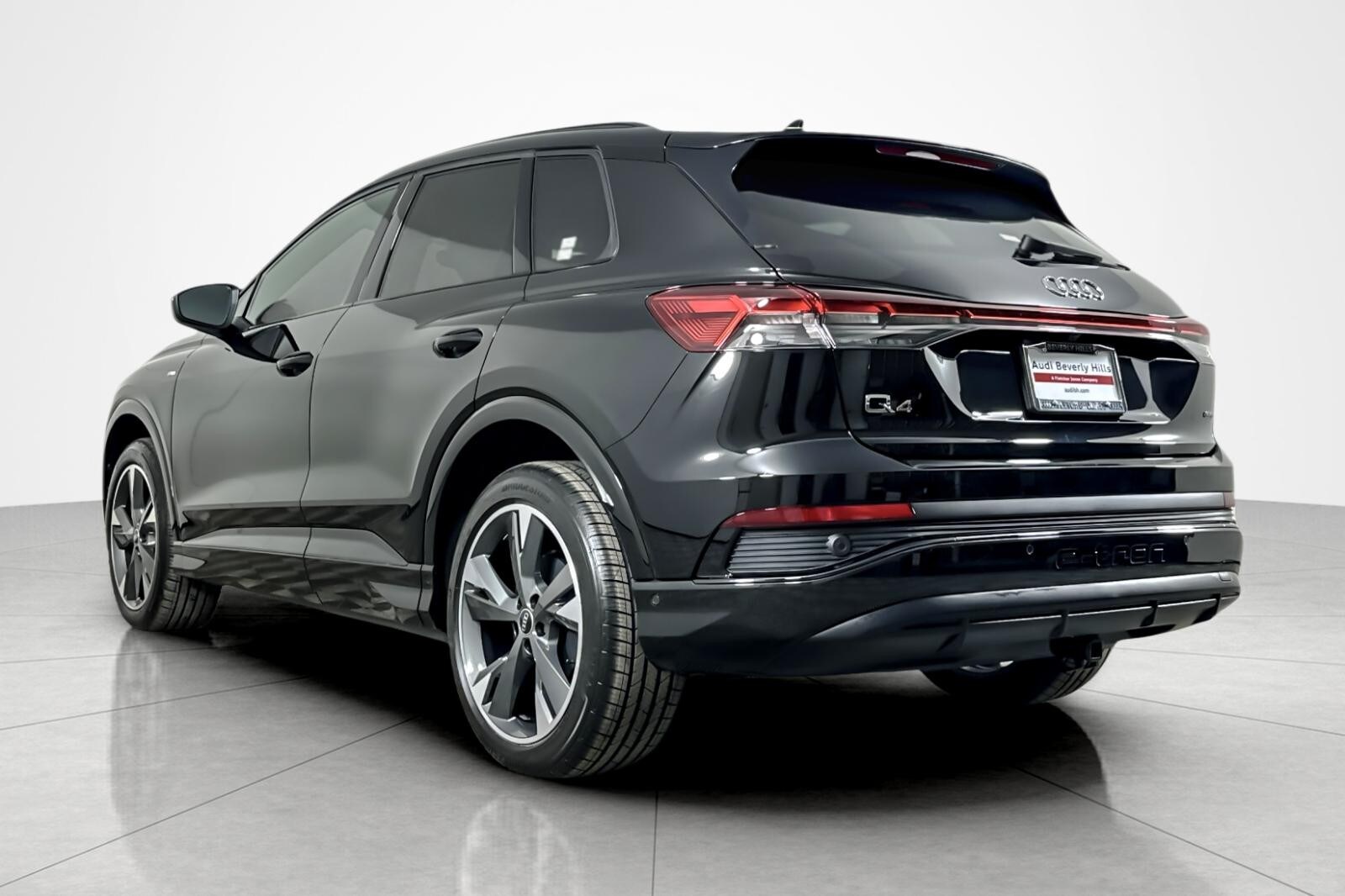 2024 Audi Q4 E-tron Prestige 50 photo 3