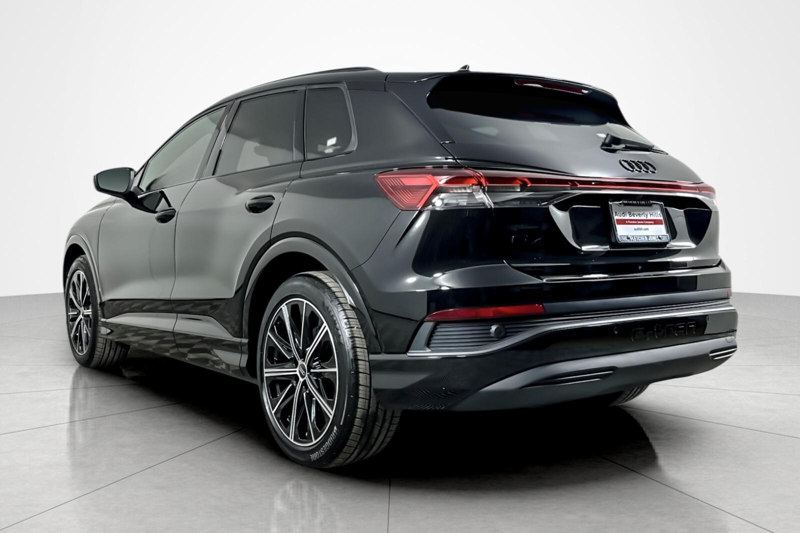 2025 Audi Q4 E-tron Premium Plus photo 3