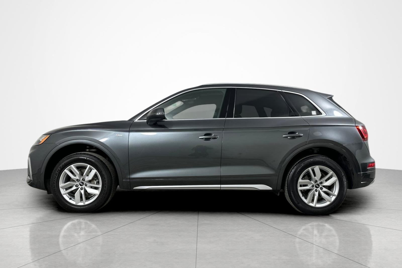 Used 2022 Audi Q5 Premium with VIN WA1GAAFY0N2067234 for sale in Beverly Hills, CA