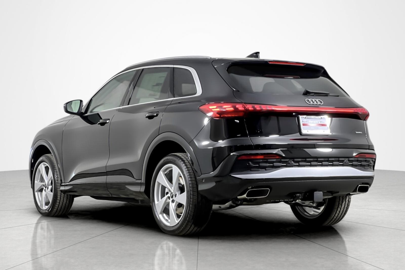 2025 Audi Q5 Premium Plus photo 4