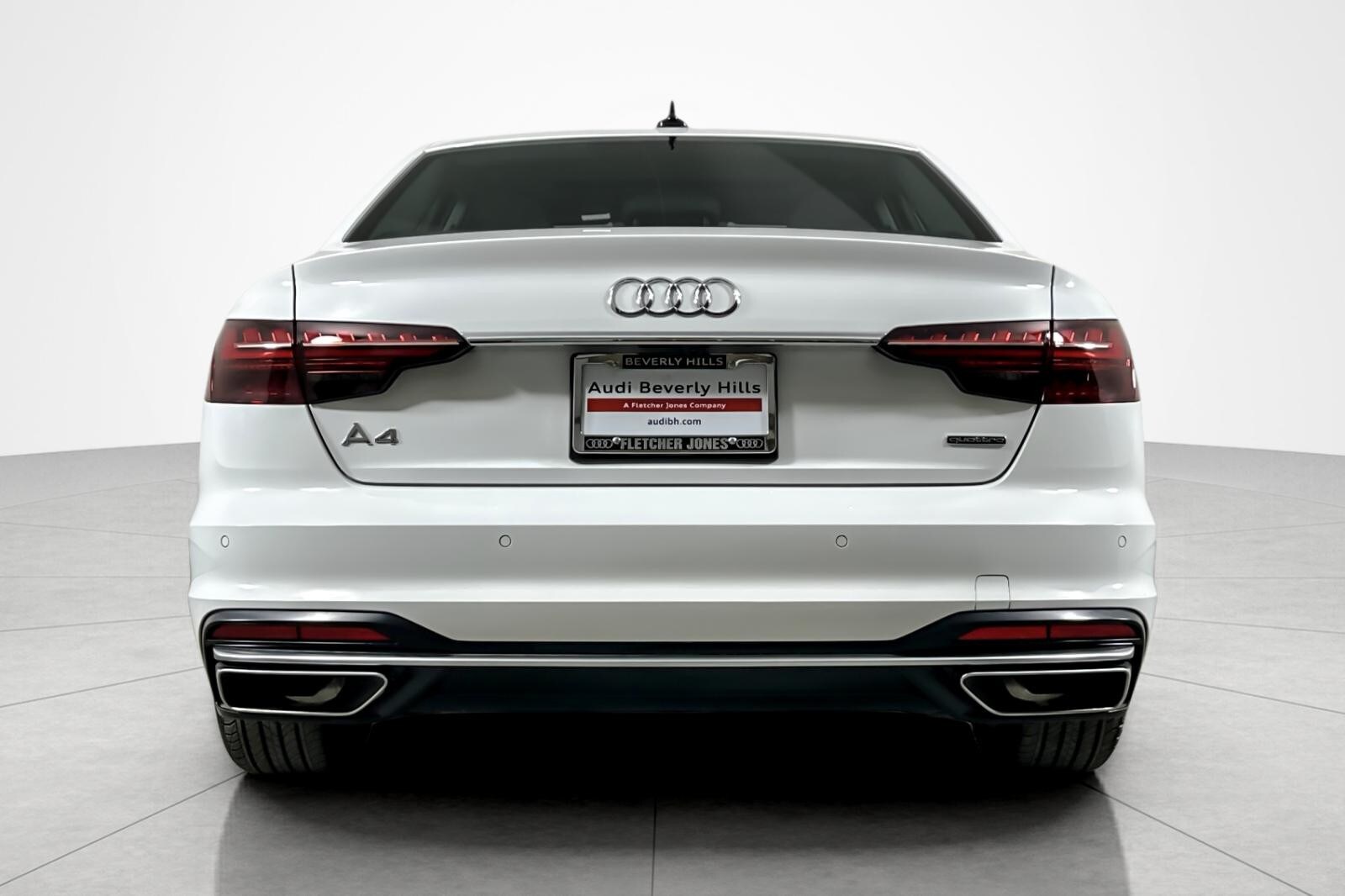 2023 Audi A4 Premium 40 TFSI Quattro photo 4