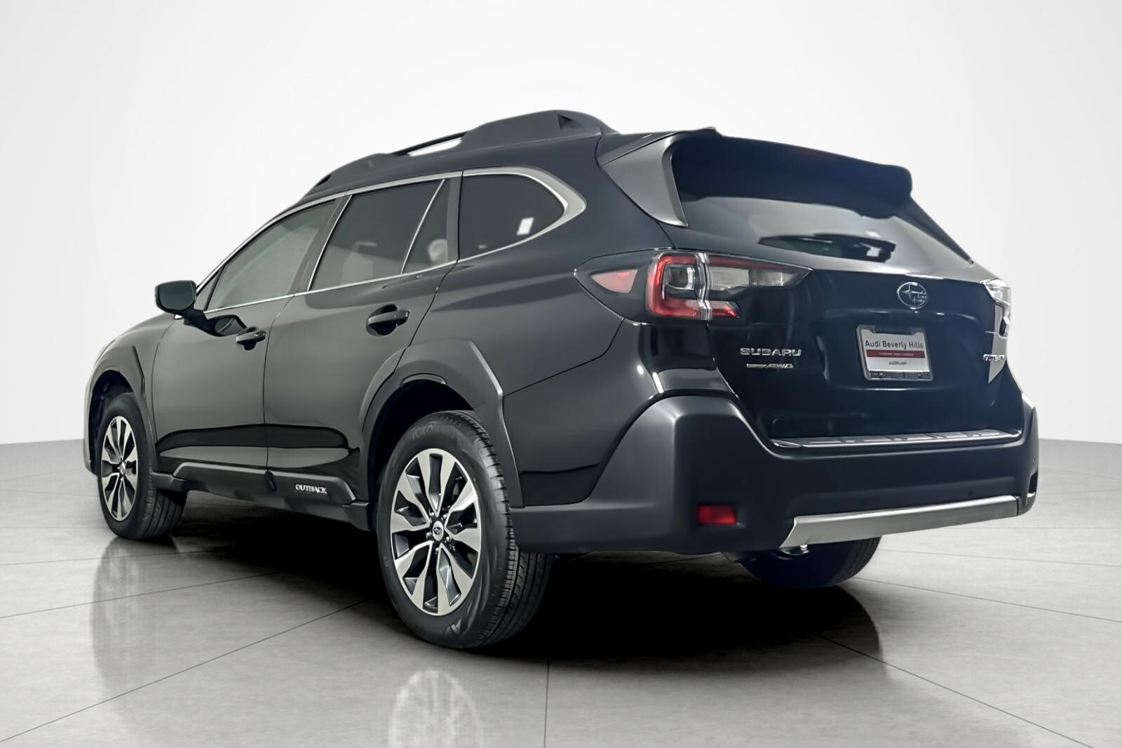 2023 Subaru Outback Limited photo 3
