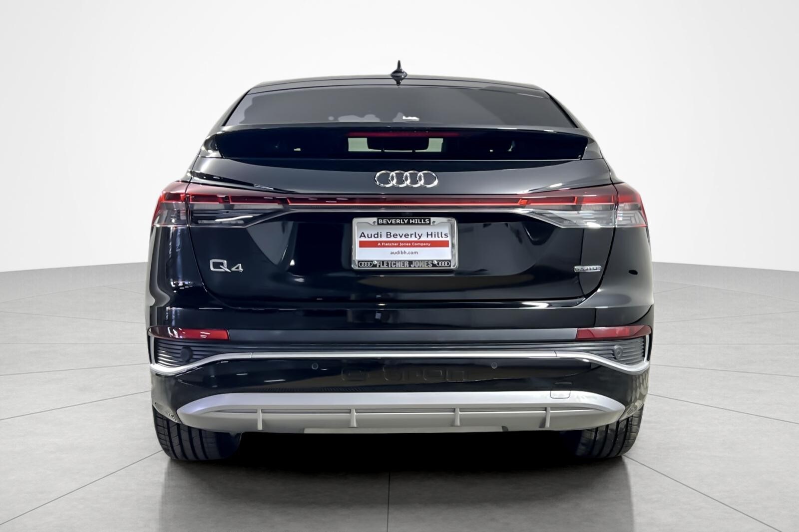 2025 Audi Q4 E-tron Sportback Premium 55 photo 4