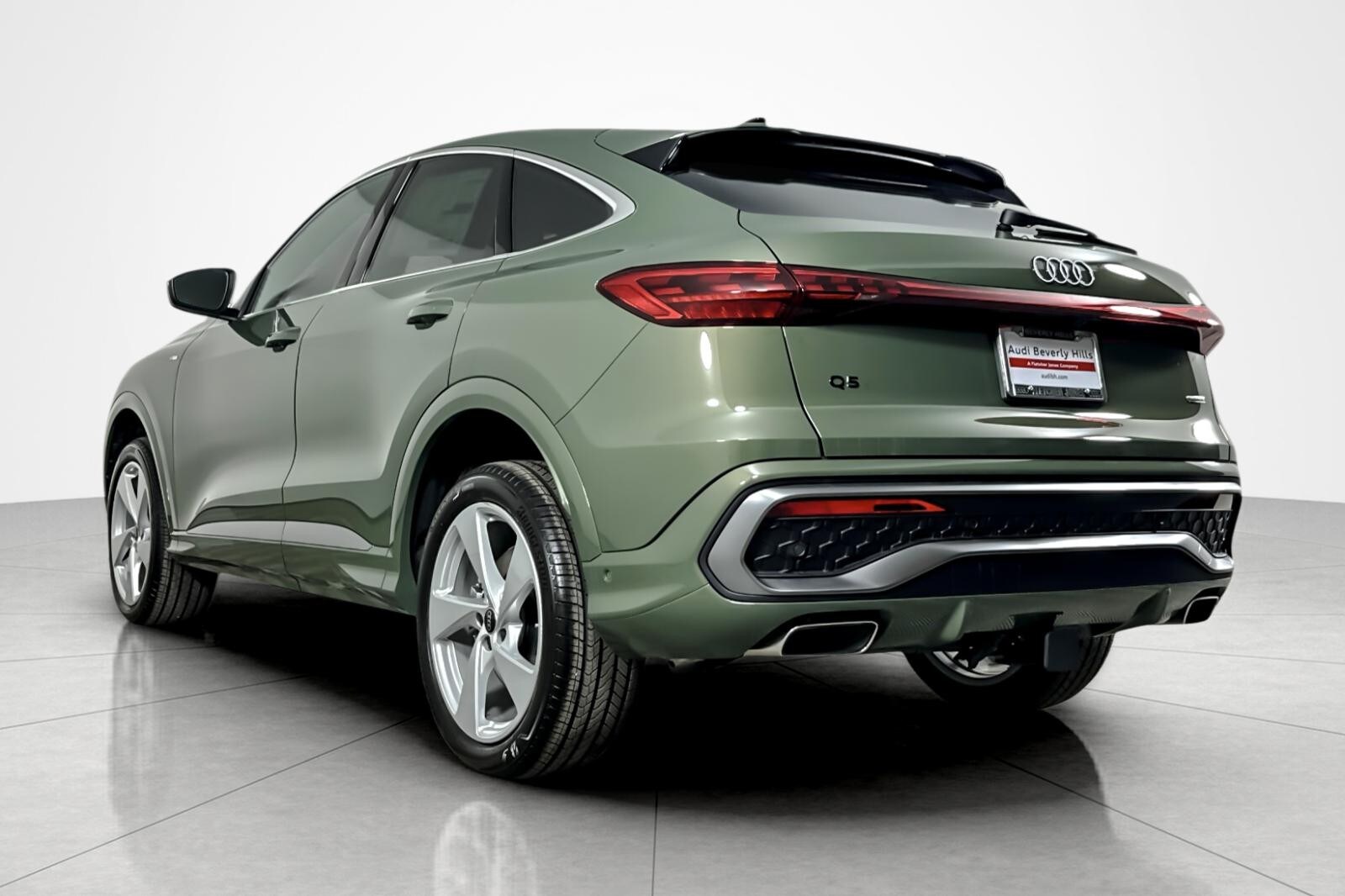 2025 Audi Q5 Sportback Premium Plus TFSI photo 4