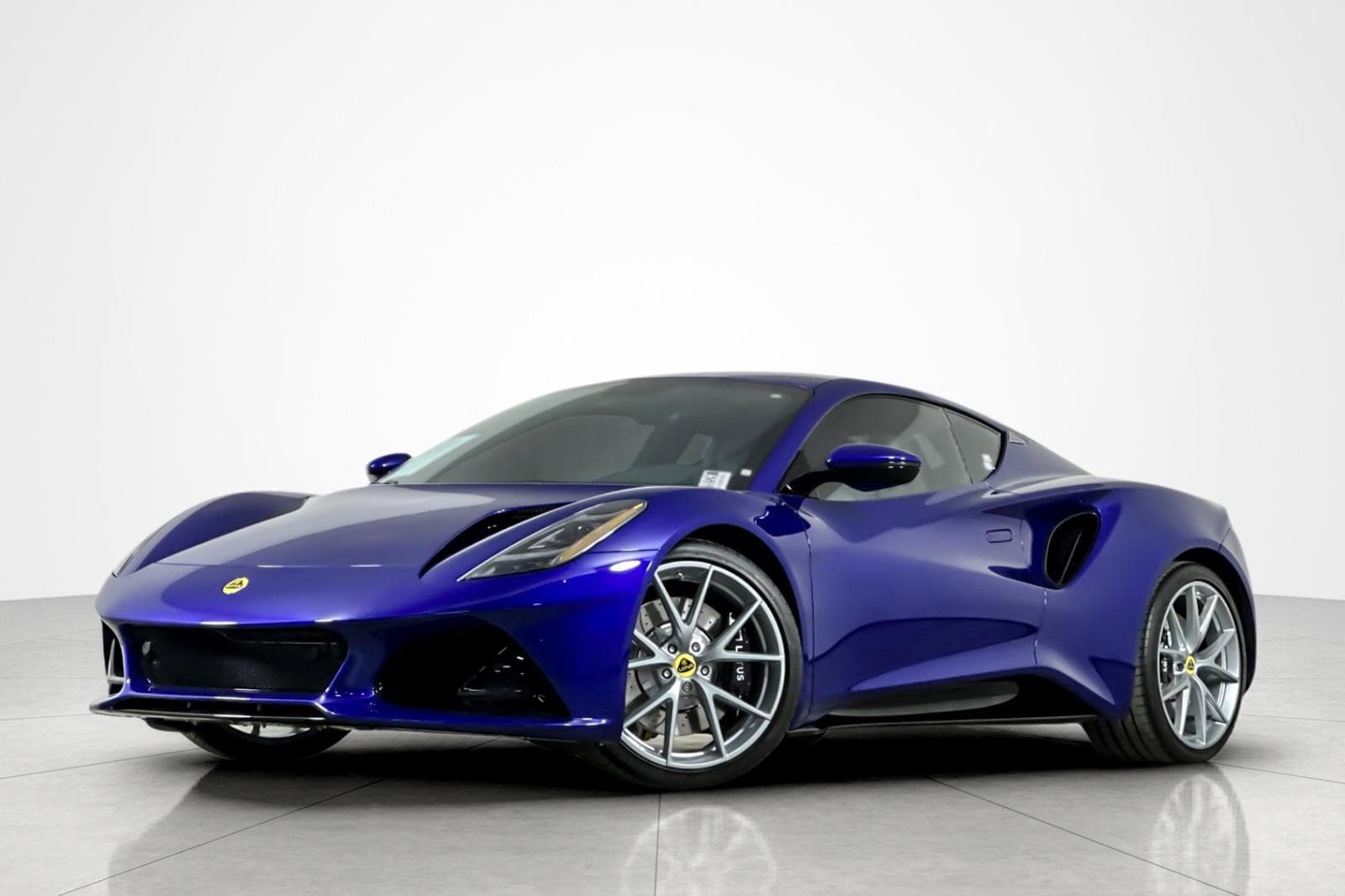 2024 Lotus Emira First Edition's photo
