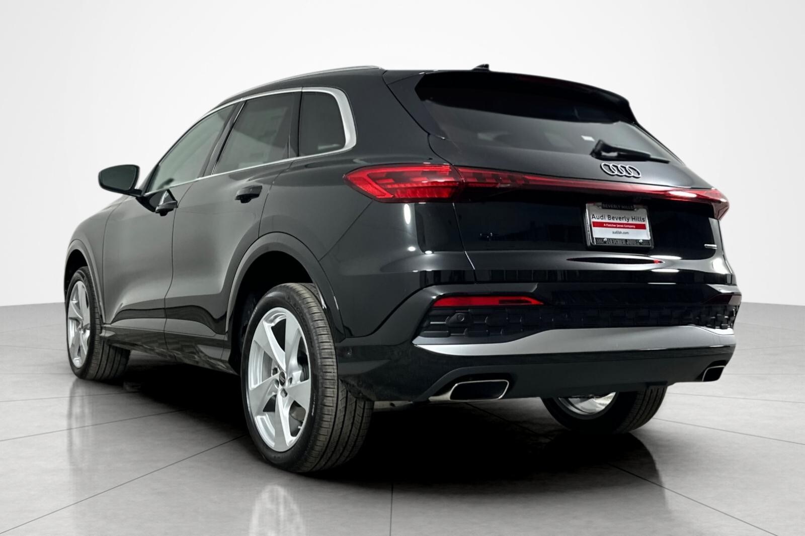 2025 Audi Q5 Premium Plus photo 4