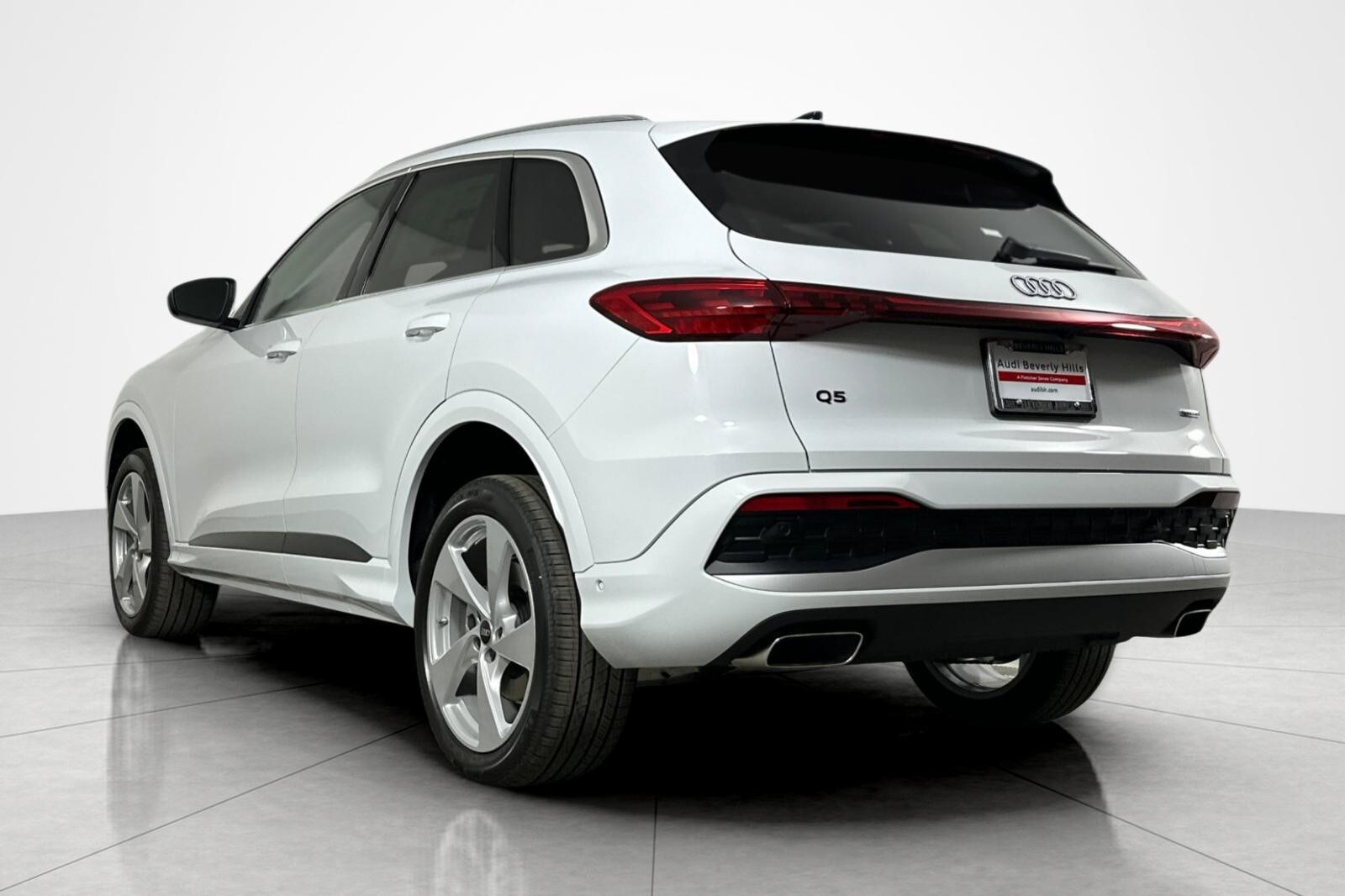 2025 Audi Q5 Premium Plus photo 4