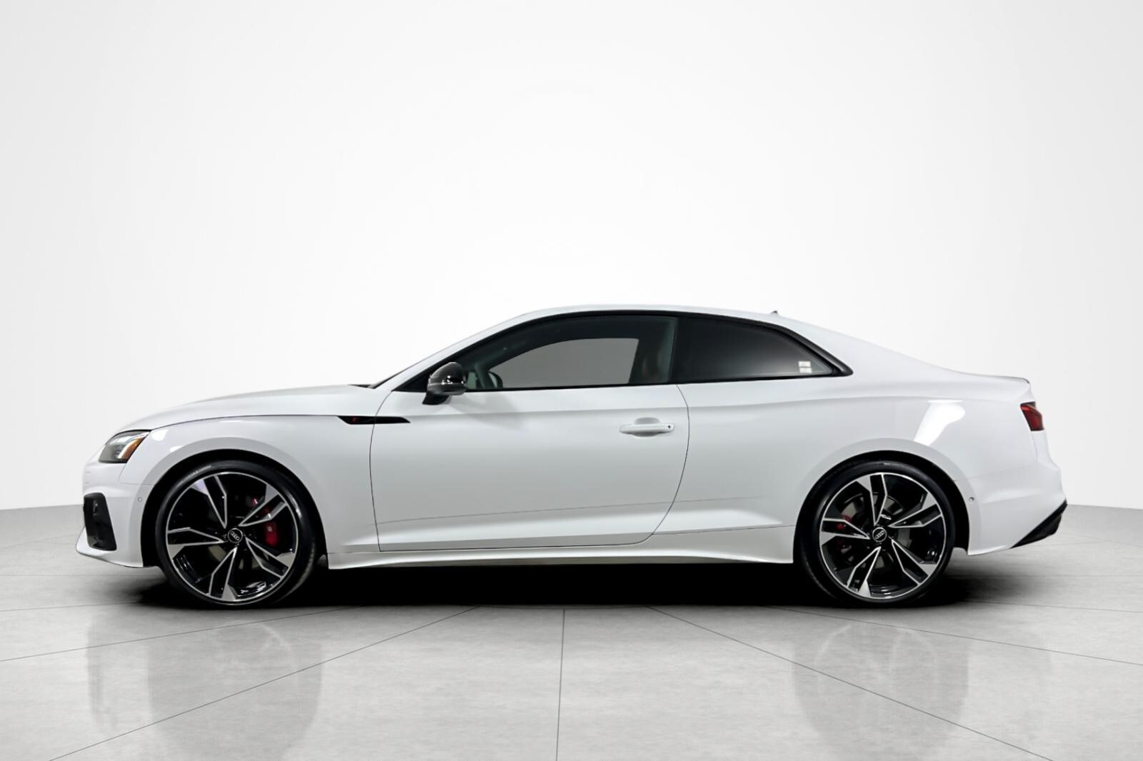 2024 Audi S5 Prestige photo 2