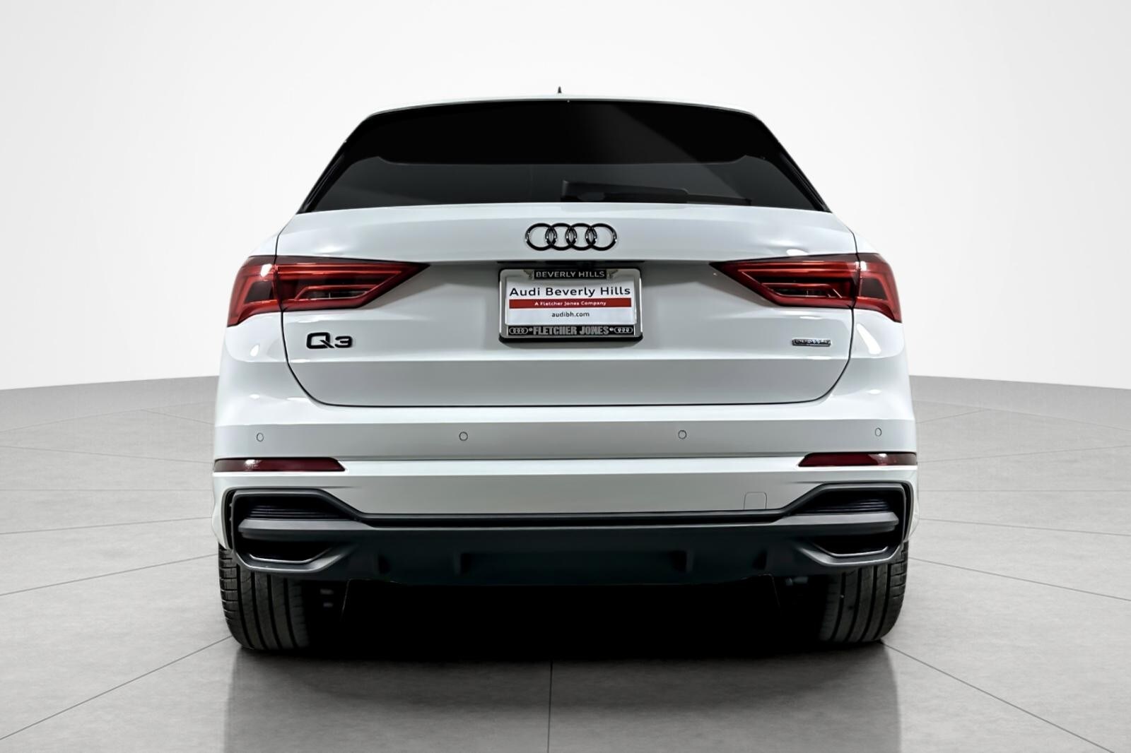 2025 Audi Q3 S line Premium 45 TFSI photo 4