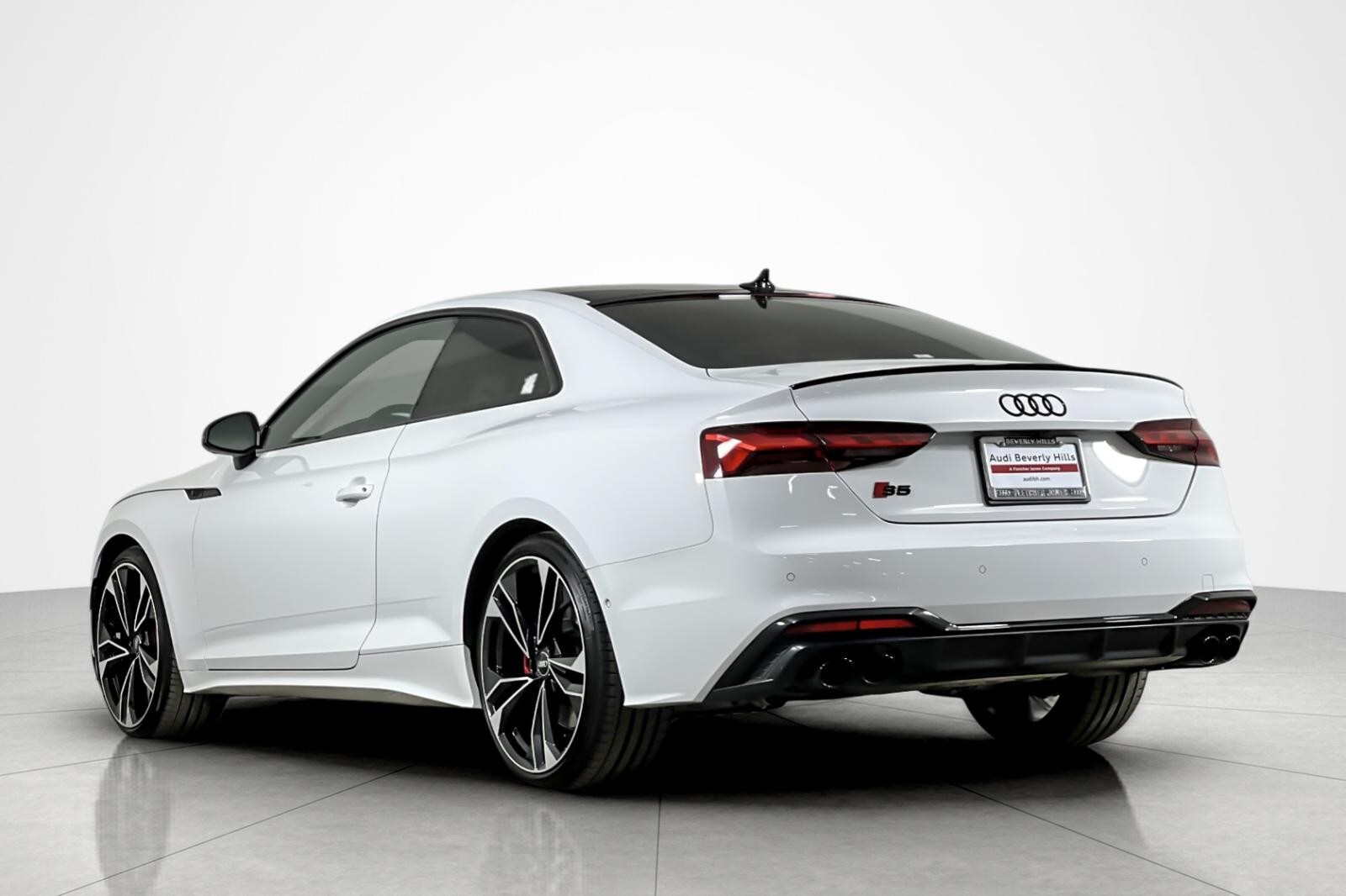 2024 Audi S5 Prestige photo 3