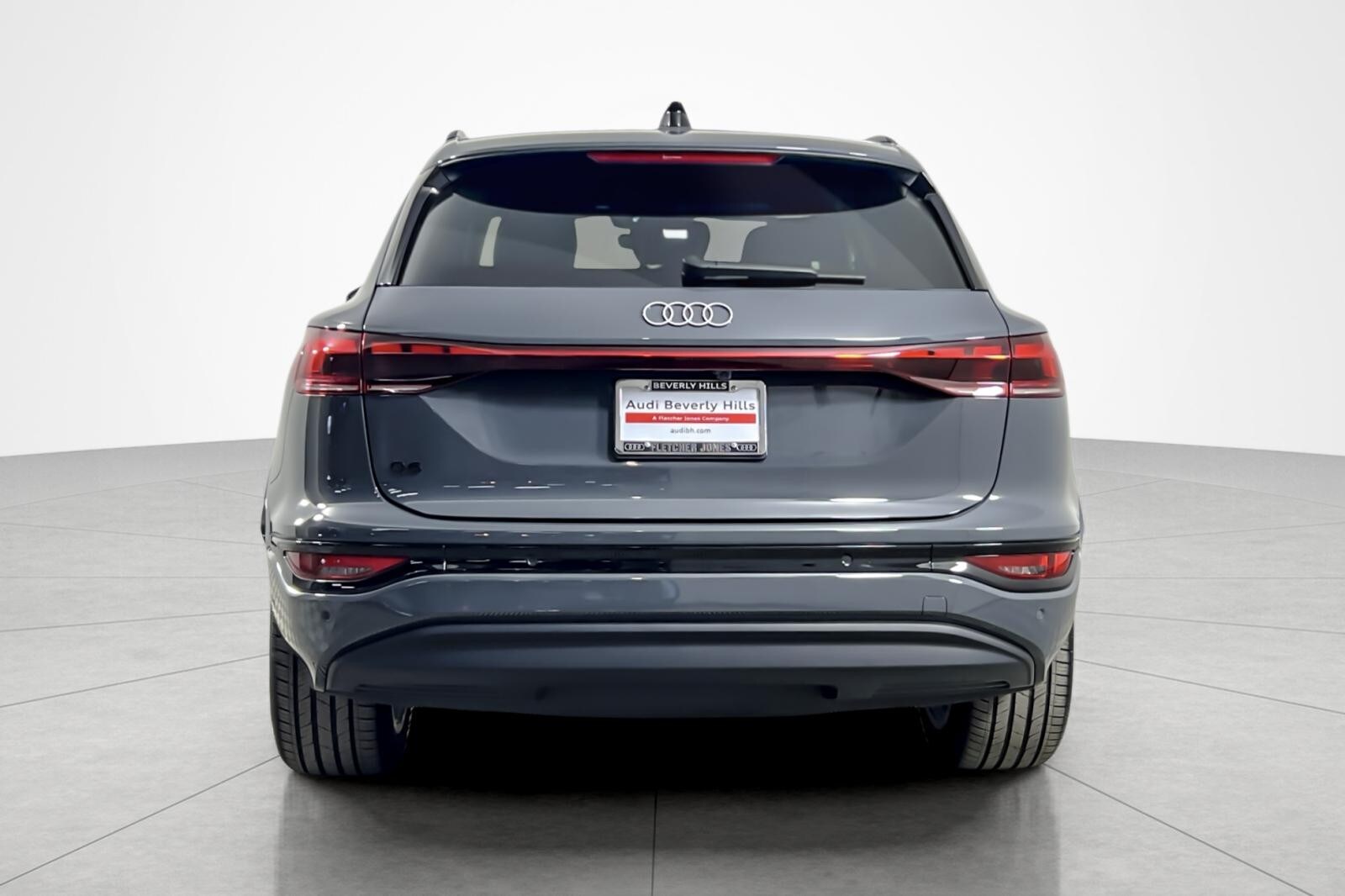 2025 Audi Q6 E-tron Premium photo 4
