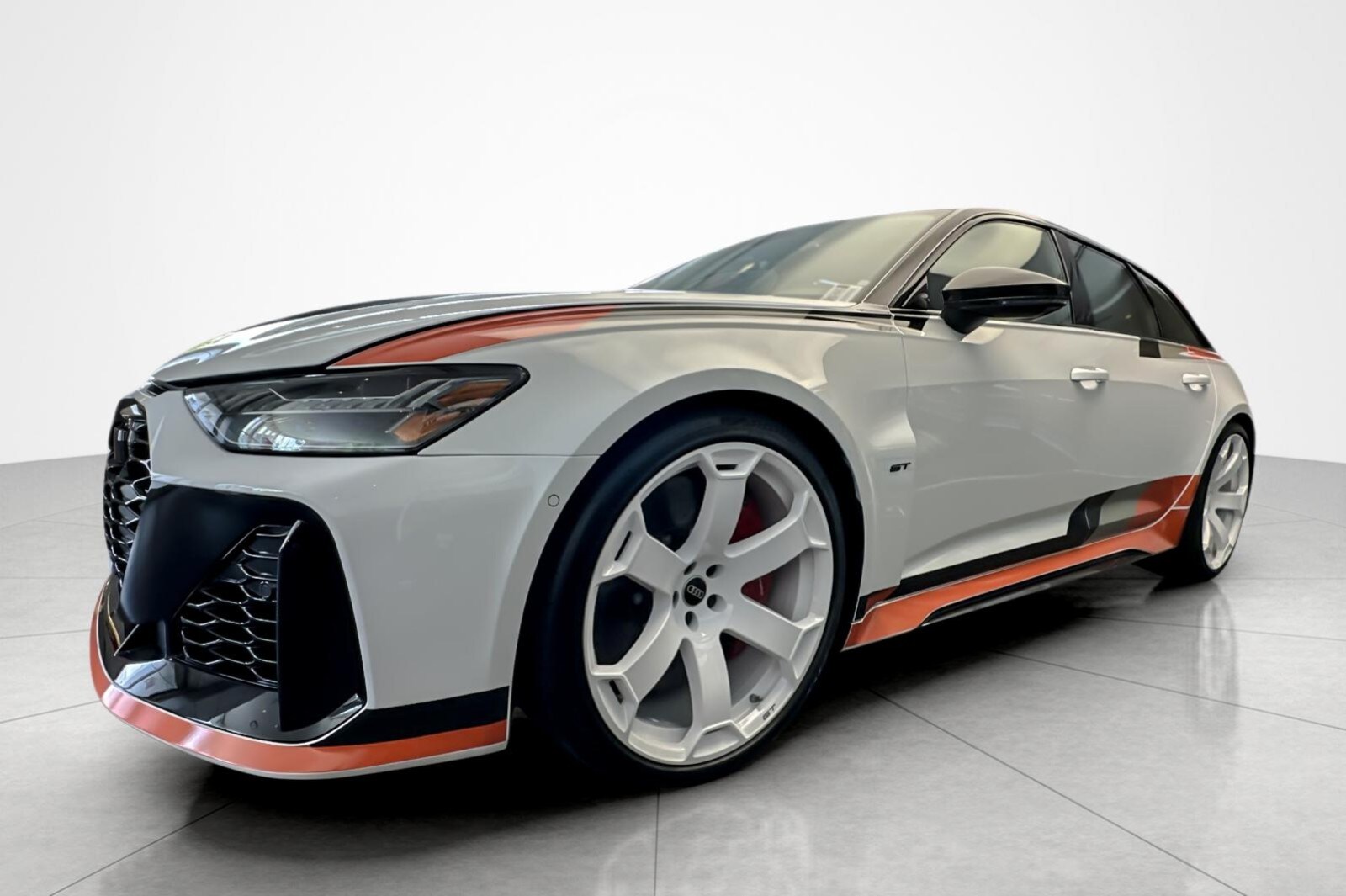 2025 Audi RS 6 Avant Performance Base photo 3