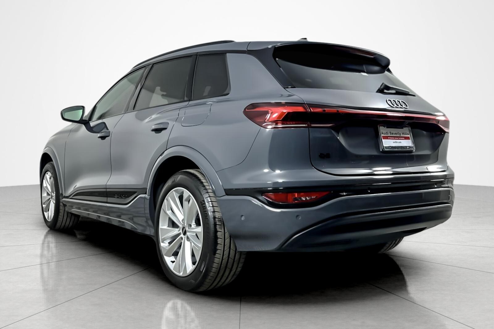 2025 Audi Q6 E-tron Premium photo 3