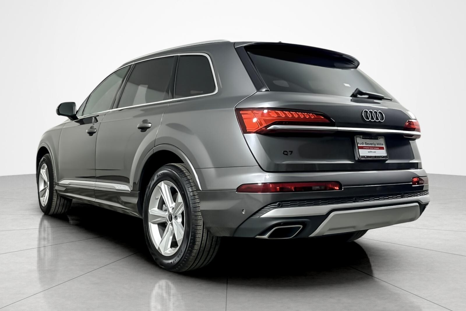 2025 Audi Q7 Premium 55 photo 4