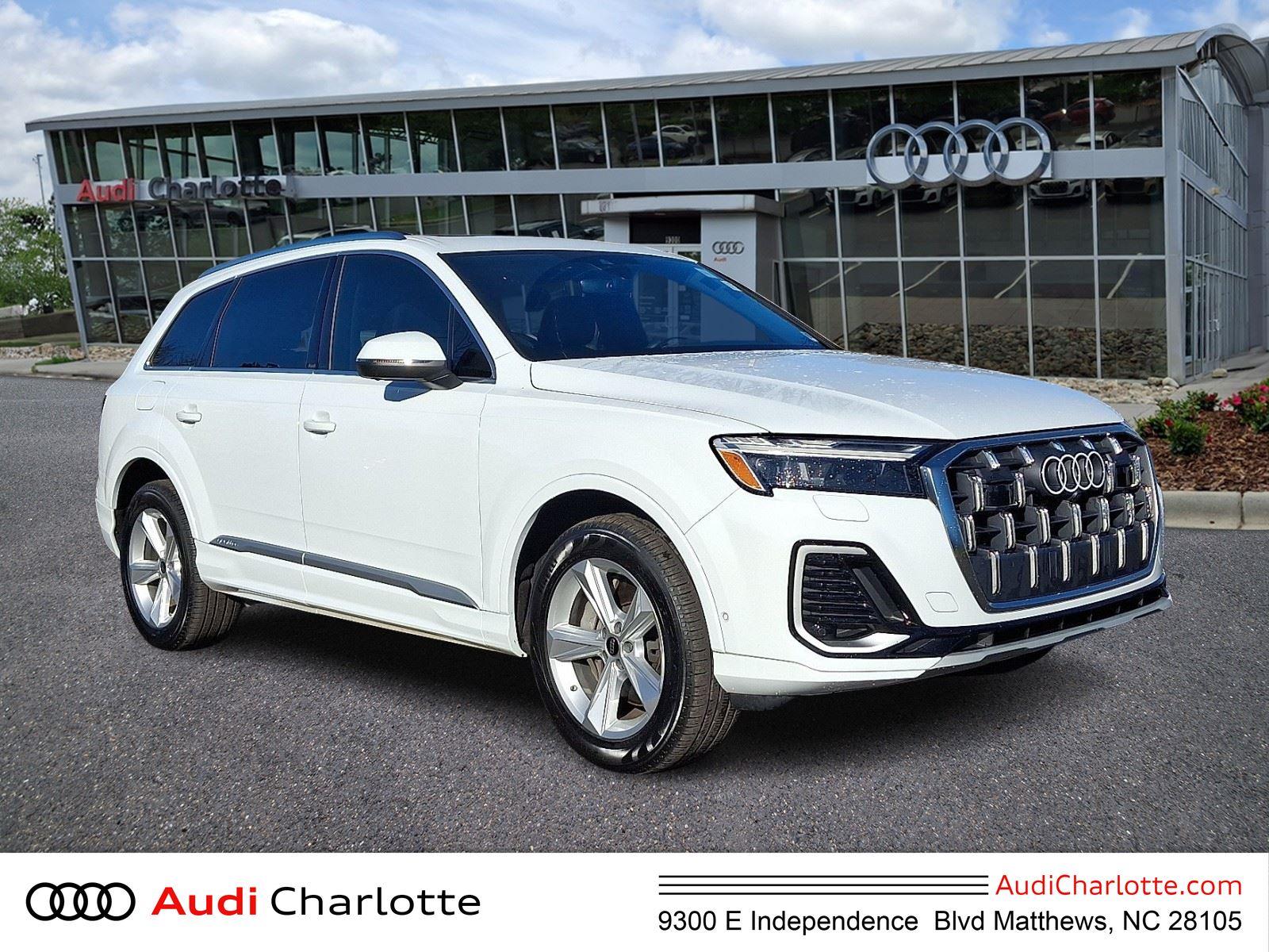 2025 Audi Q7 Premium's photo