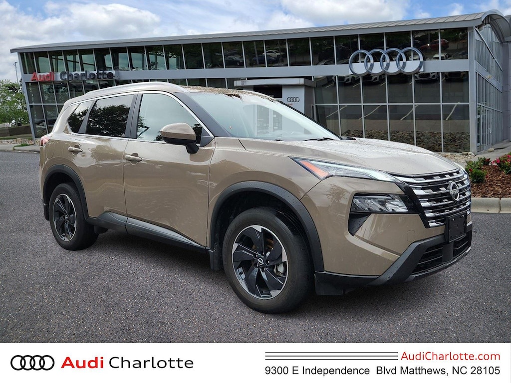 Used 2024 Nissan Rogue SV SUV