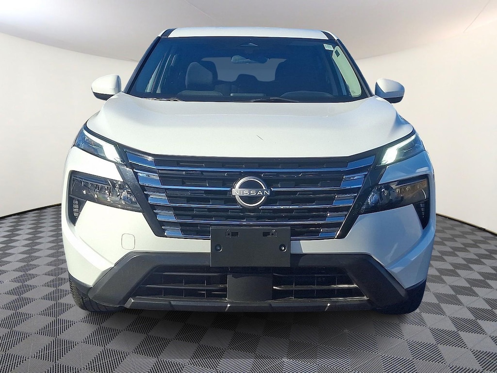 Used 2024 Nissan Rogue SV SUV