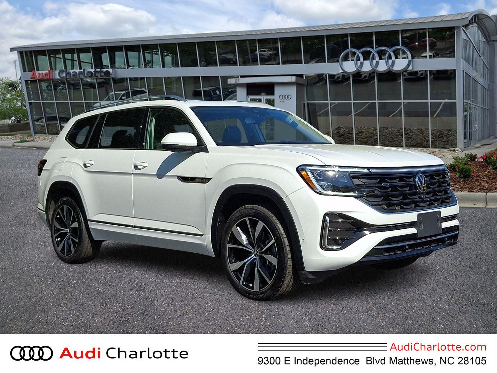 2024 Volkswagen Atlas 2.0T SEL Premium R-Line 4MOTION's photo
