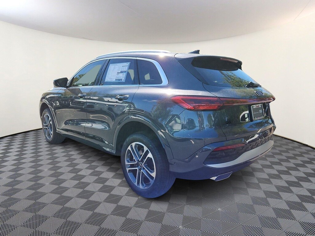 New 2025 Audi Q5 Premium SUV