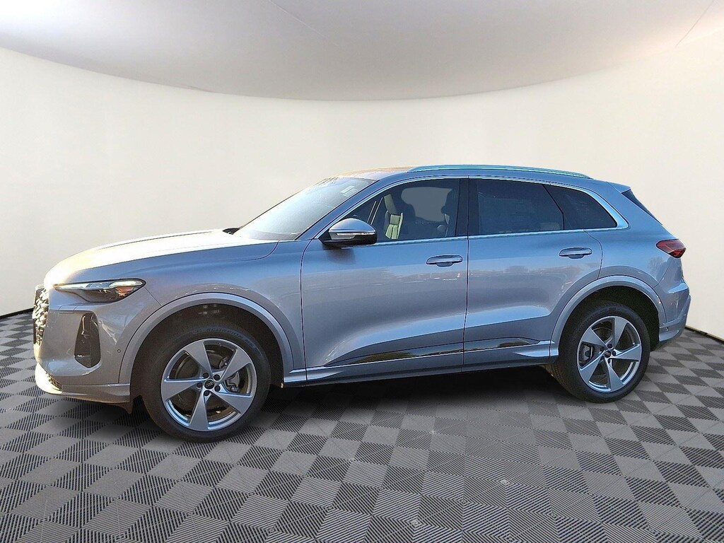 New 2025 Audi Q5 Premium Plus SUV