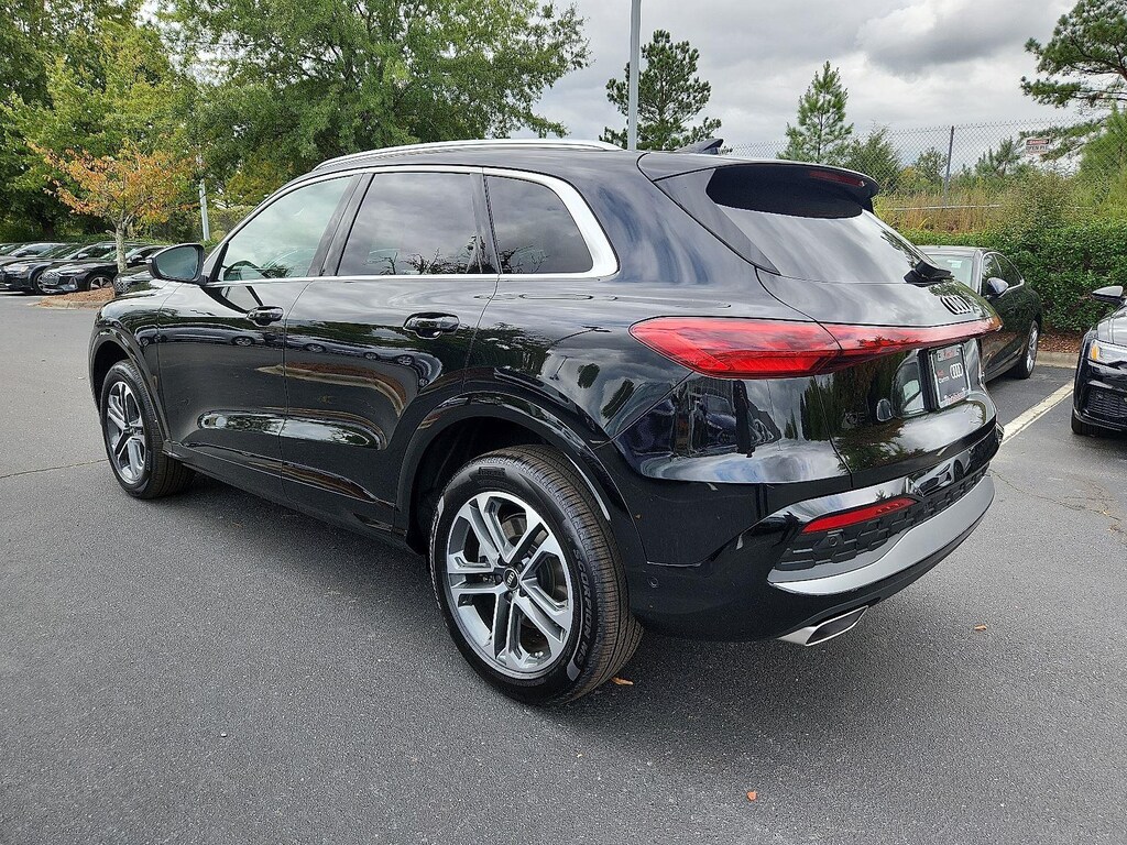New 2025 Audi Q5 Premium SUV