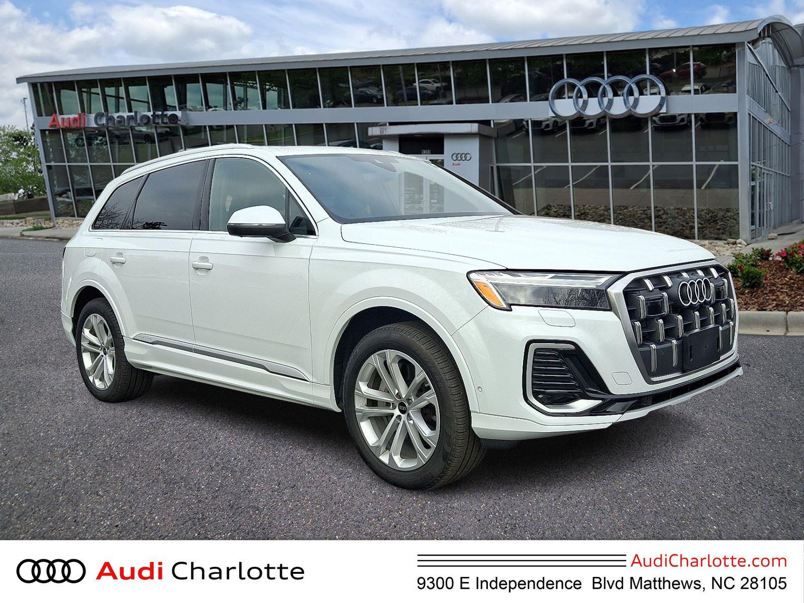 2025 Audi Q7 Premium's photo