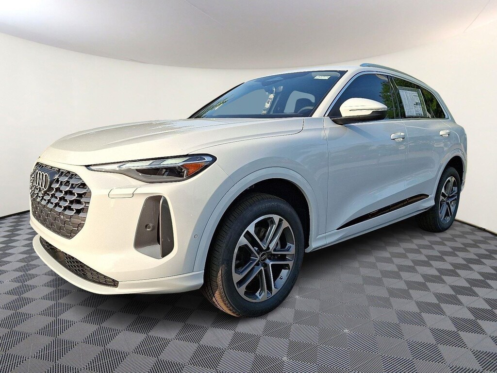 New 2025 Audi Q5 Premium SUV