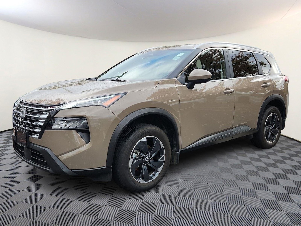 Used 2024 Nissan Rogue SV SUV