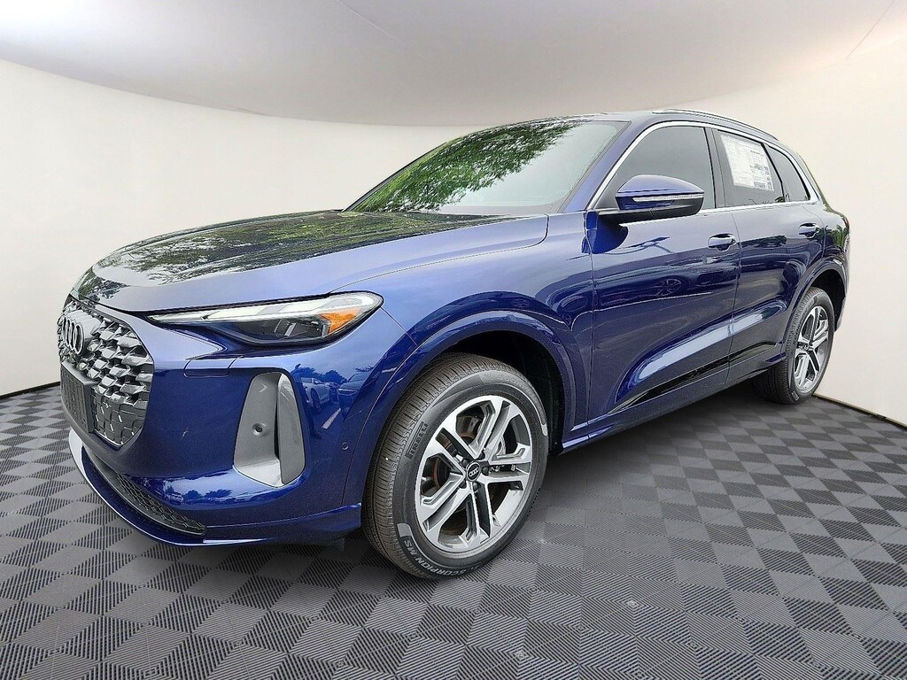 New 2025 Audi Q5 Premium SUV