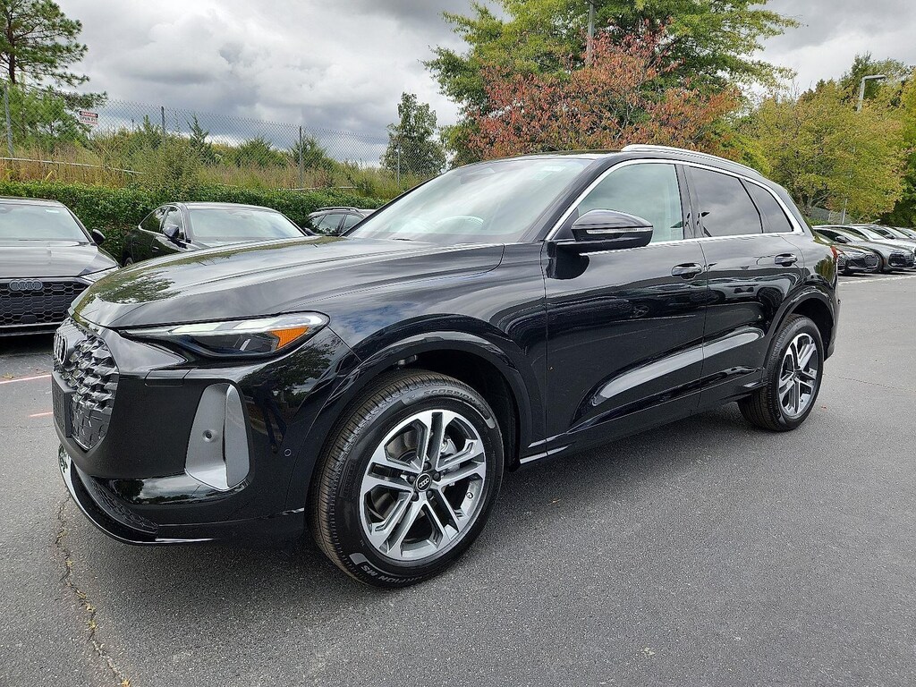 New 2025 Audi Q5 Premium SUV
