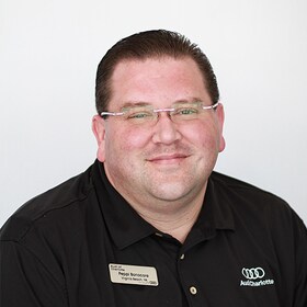Staff member Peppi Bonocore from e05b08183cad