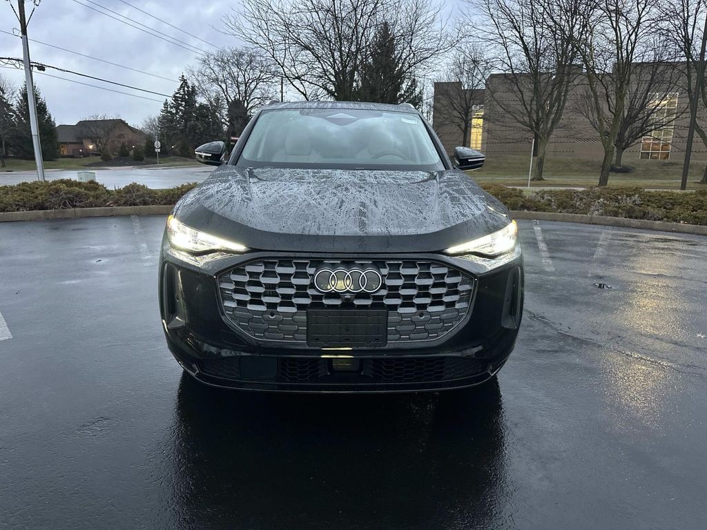 New 2025 Audi Q5 2.0T Prestige SUV