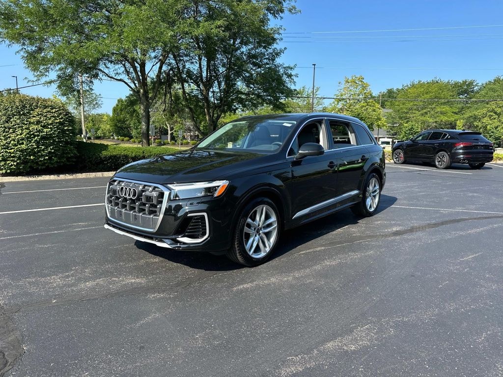 New 2025 Audi Q7 55 Premium Plus SUV
