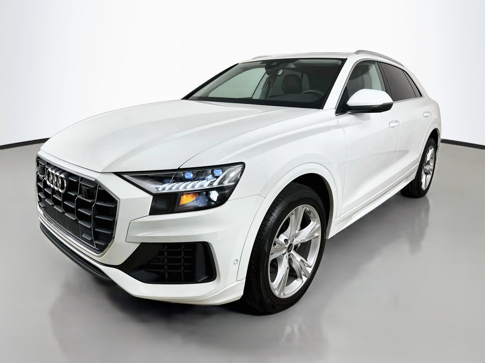 2023 Audi Q8