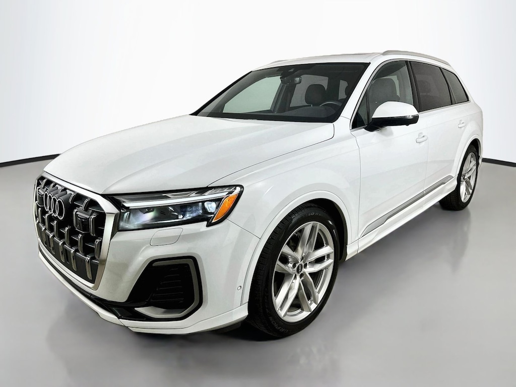 Certified 2025 Audi Q7 55 Premium Plus SUV